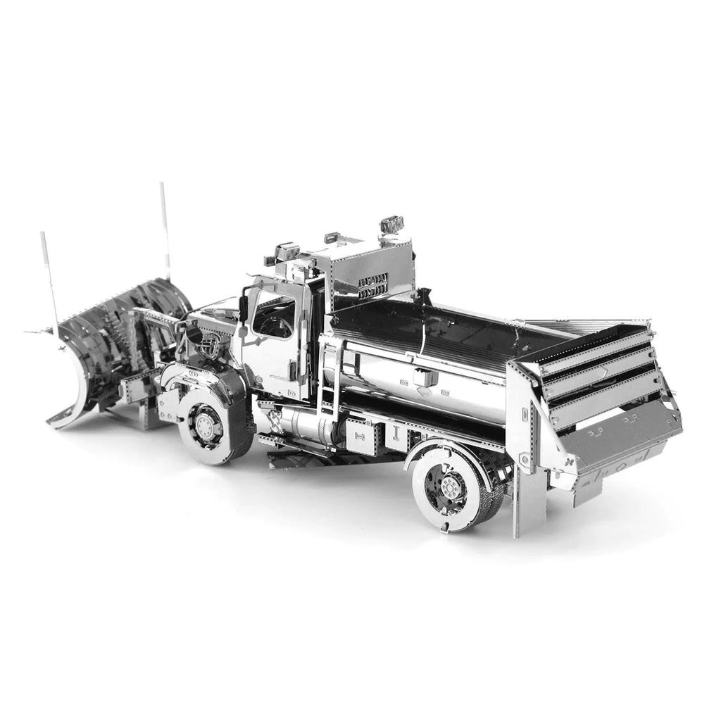 ME FREIGHTLINER 114SD SNOW PLOW
