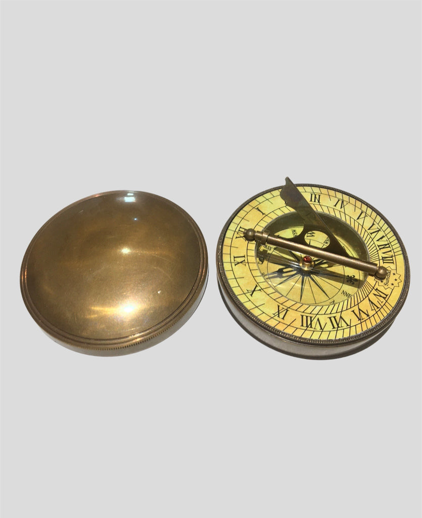 BRASS COMPASS/SUNDIAL WITH LID